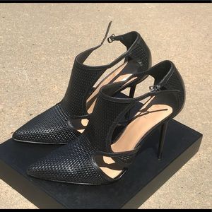 Brand new Lamb heels